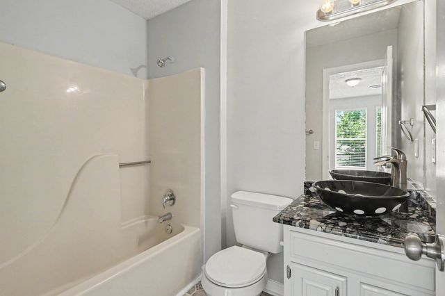 109 Summerlake Pl, Hendersonville, TN 37075