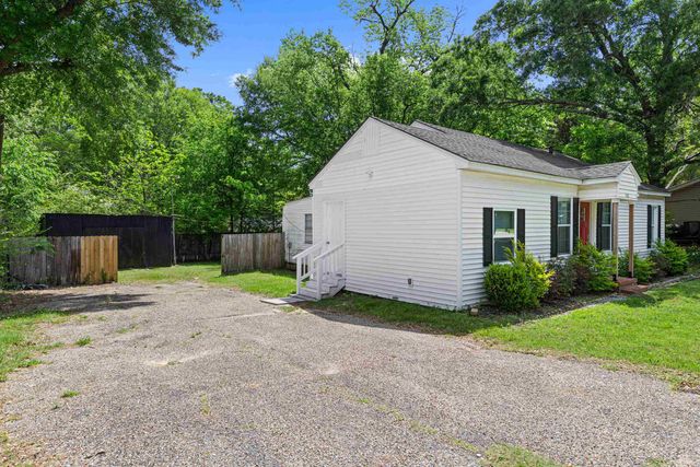 1021 N Montgomery St, Gilmer, TX 75644