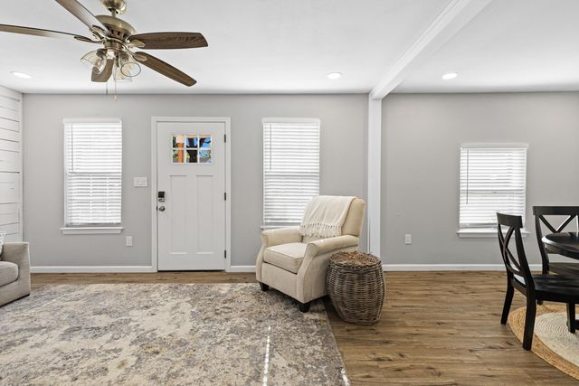 1021 N Montgomery St, Gilmer, TX 75644