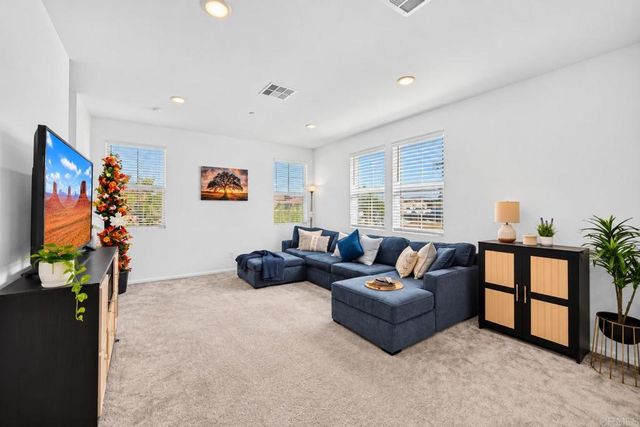 402 Carina Glen, Escondido, CA 92029