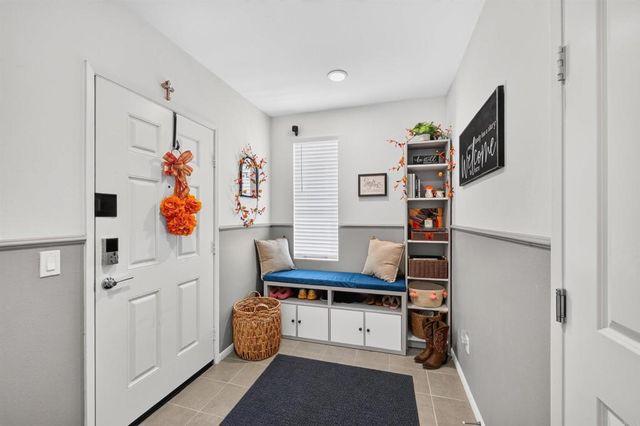402 Carina Glen, Escondido, CA 92029