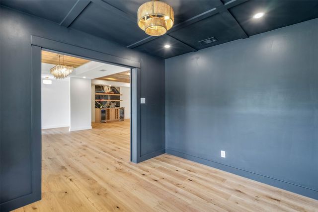 6645 Lange Circle, Dallas, TX 75214