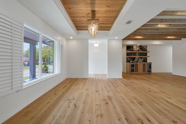 6645 Lange Circle, Dallas, TX 75214