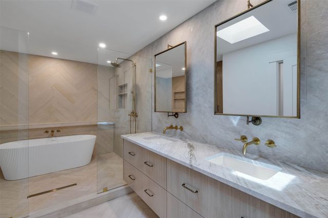 6645 Lange Circle, Dallas, TX 75214