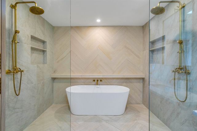 6645 Lange Circle, Dallas, TX 75214