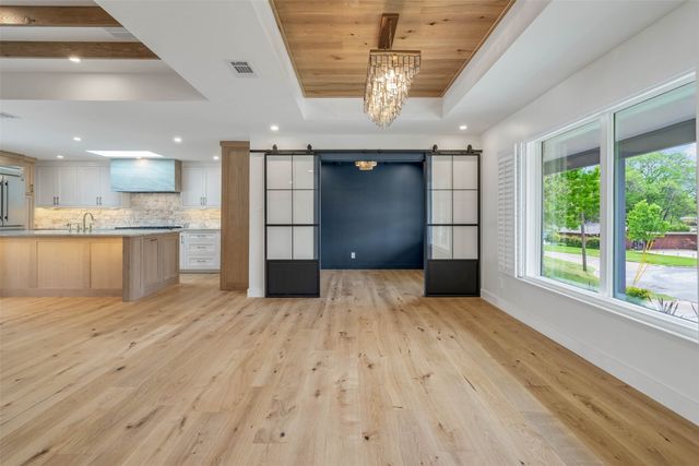 6645 Lange Circle, Dallas, TX 75214