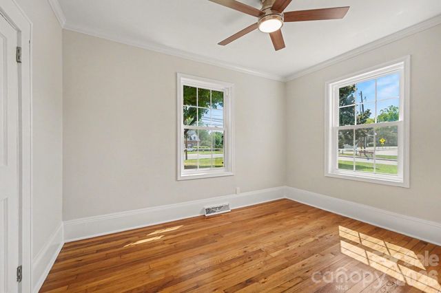 433 N Main Street, Mocksville, NC 27028