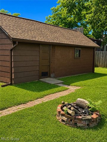712 Green Avenue SW, Massillon, OH 44647
