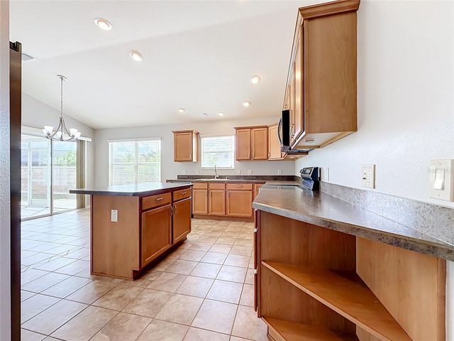 2565 LINDEWOOD STREET, The Villages, FL 32163
