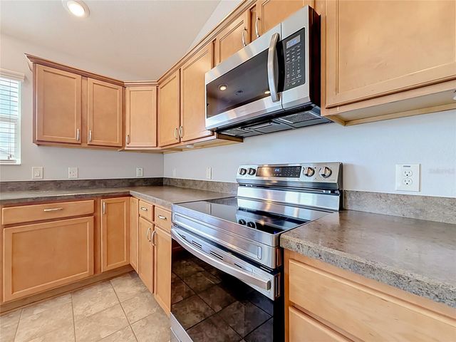 2565 LINDEWOOD STREET, The Villages, FL 32163