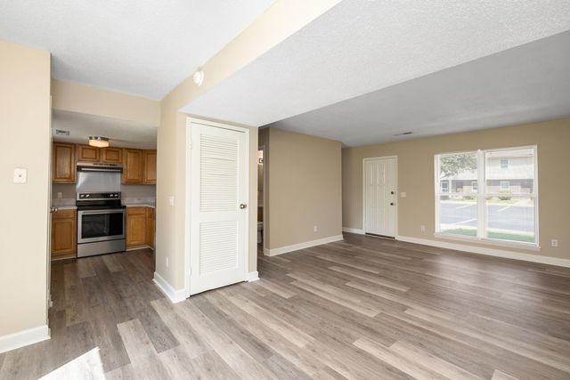 1121 Alice Drive, Sumter, SC 29150