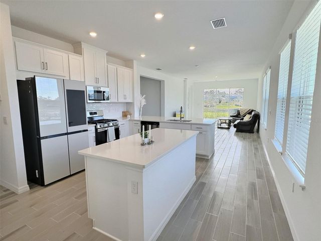 8525 SNOWFALL STREET, Sarasota, FL 34241