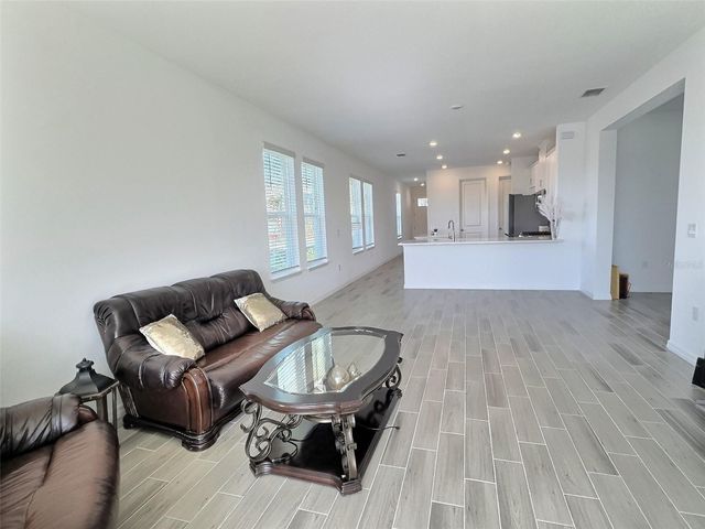 8525 SNOWFALL STREET, Sarasota, FL 34241