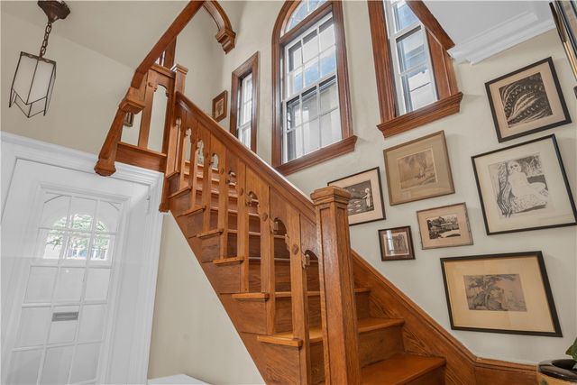 404 Lloyd Avenue 404, Providence, RI 02906