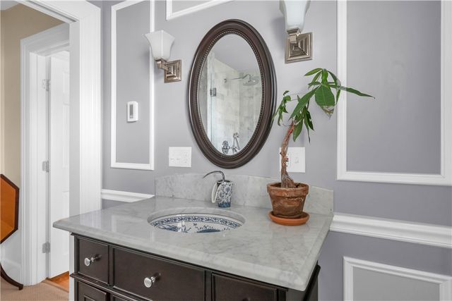 404 Lloyd Avenue 404, Providence, RI 02906