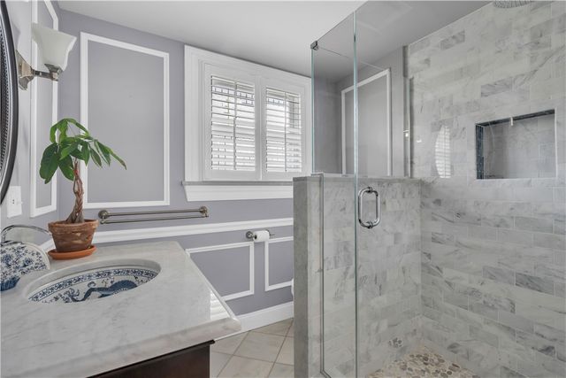 404 Lloyd Avenue 404, Providence, RI 02906