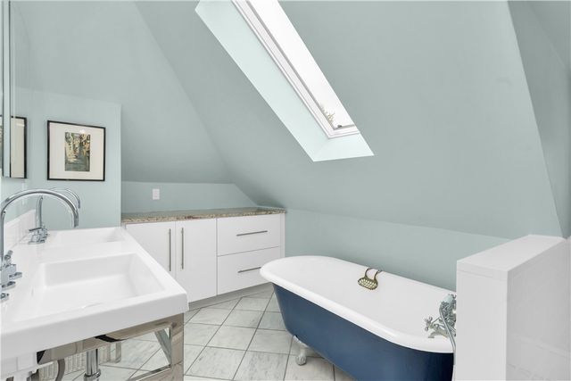 404 Lloyd Avenue 404, Providence, RI 02906