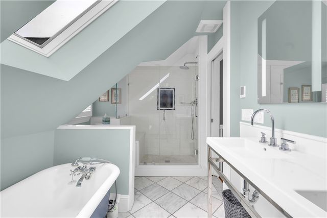 404 Lloyd Avenue 404, Providence, RI 02906