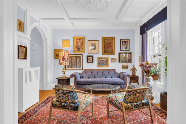 404 Lloyd Avenue 404, Providence, RI 02906