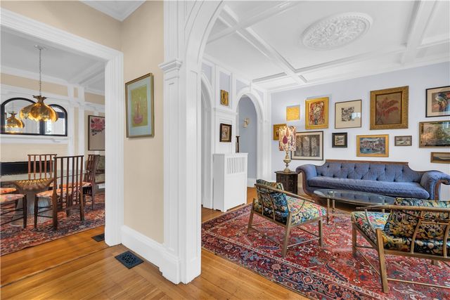 404 Lloyd Avenue 404, Providence, RI 02906