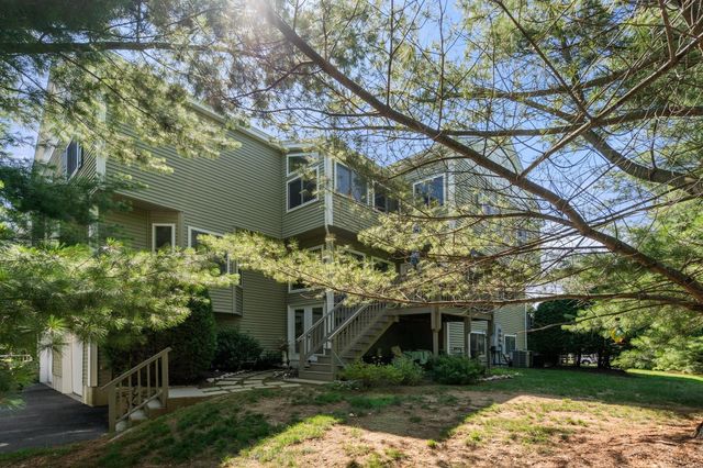 2101 Old Bridge Ln 2101, Bellingham, MA 02019