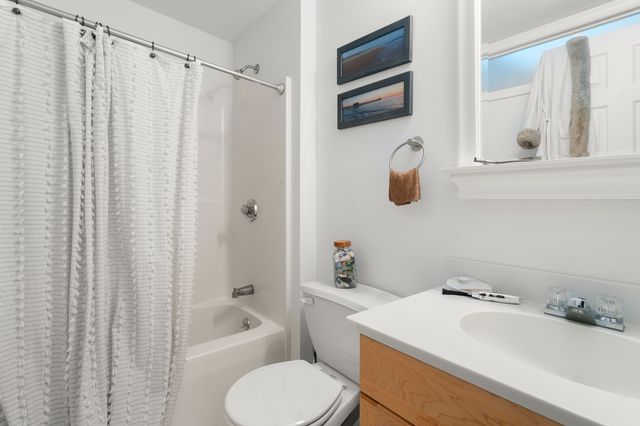 2101 Old Bridge Ln 2101, Bellingham, MA 02019