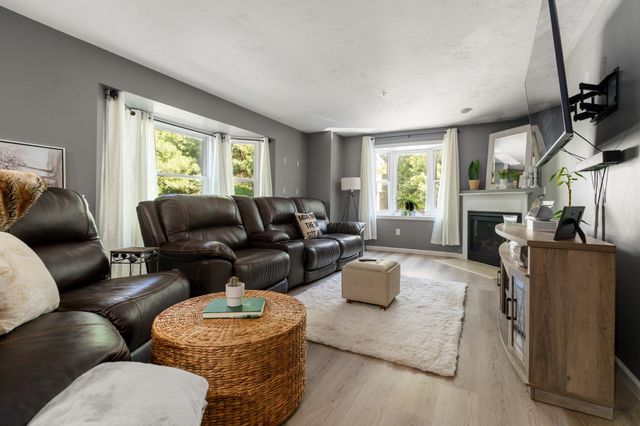 2101 Old Bridge Ln 2101, Bellingham, MA 02019