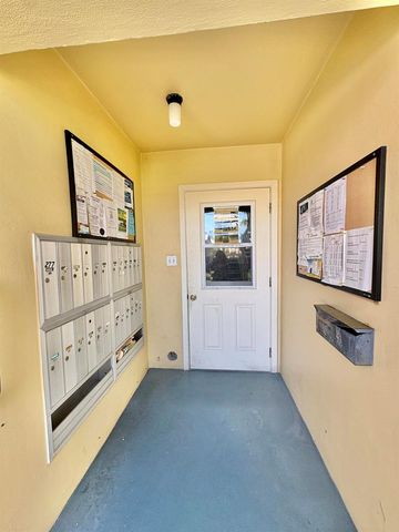 277 CHATHAM N, West Palm Beach, FL 33417