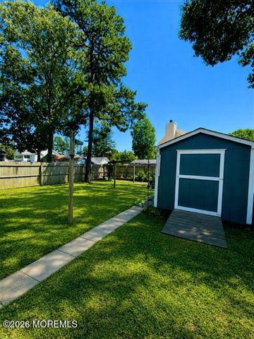 612 Anthony Avenue, Toms River, NJ 08753