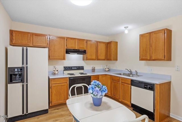 5503 Fieldcross Court, Raleigh, NC 27610