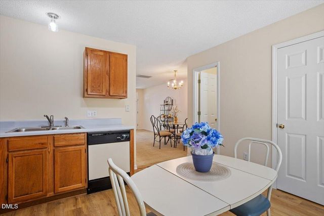 5503 Fieldcross Court, Raleigh, NC 27610