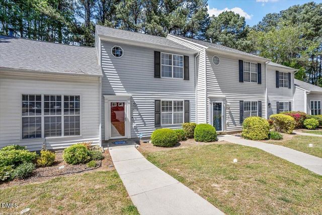 5503 Fieldcross Court, Raleigh, NC 27610