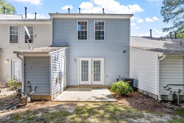 5503 Fieldcross Court, Raleigh, NC 27610