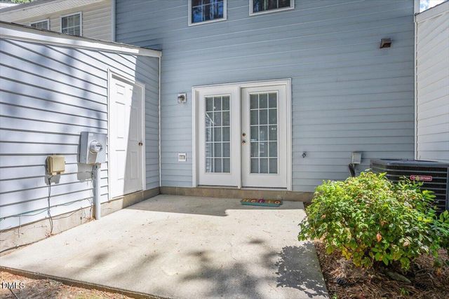 5503 Fieldcross Court, Raleigh, NC 27610