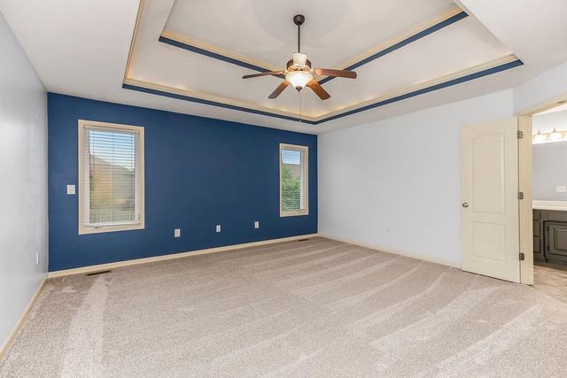 9105 N Kansas Court, Kansas City, MO 64156