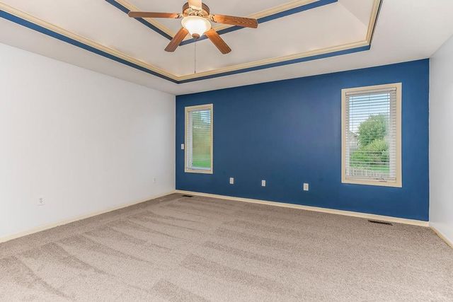9105 N Kansas Court, Kansas City, MO 64156