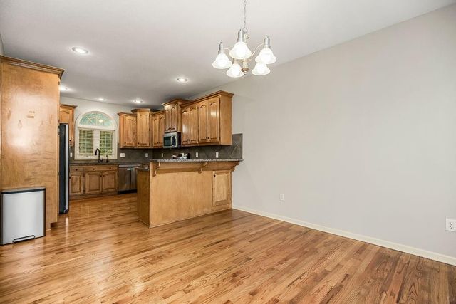 9105 N Kansas Court, Kansas City, MO 64156