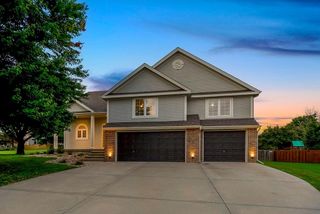 9105 N Kansas Court, Kansas City, MO 64156