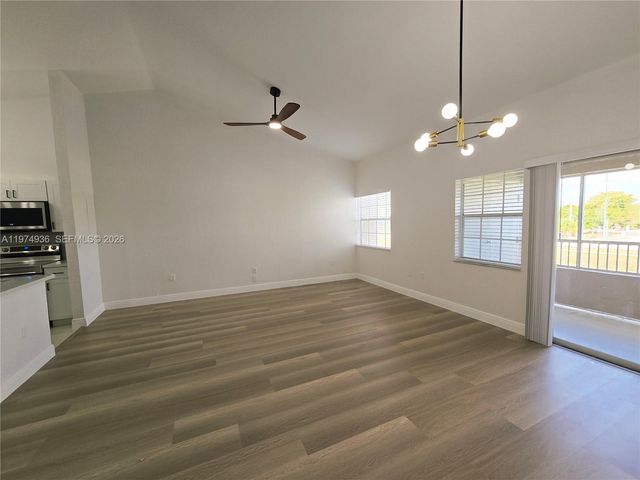 2881 N Oakland Forest Dr 310, Oakland Park, FL 33309