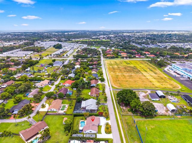 28451 SW 164th Ave, Homestead, FL 33033