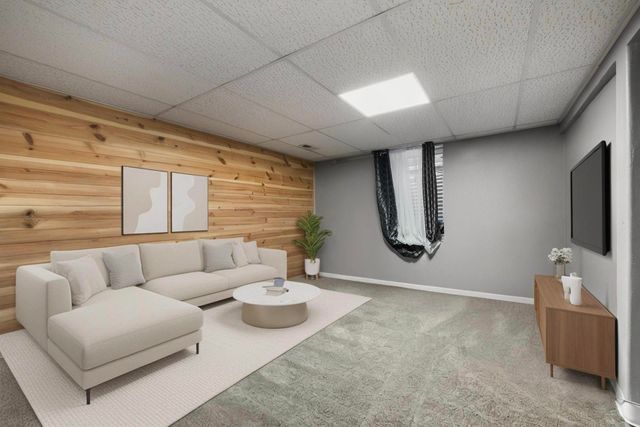 516 19TH ST NW, Minot, ND 58703