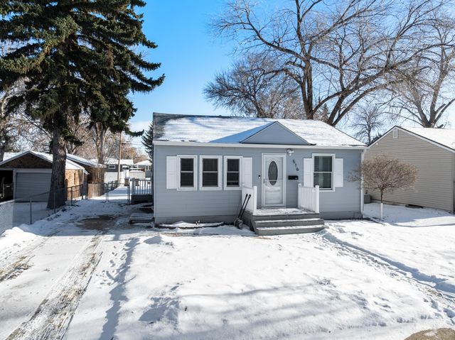 516 19TH ST NW, Minot, ND 58703