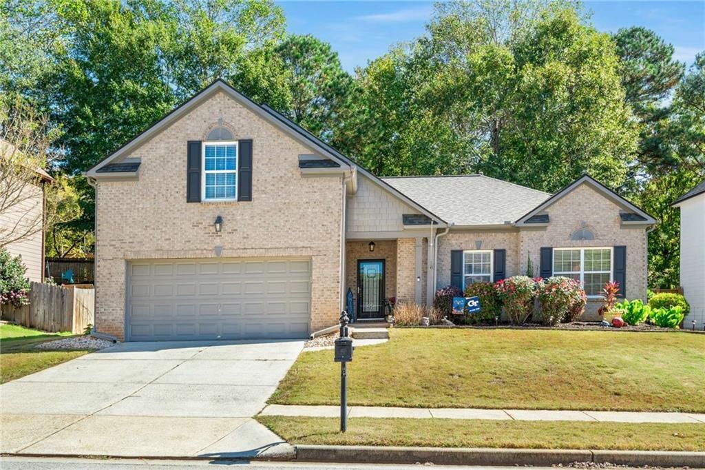 10 Rockridge Drive, Newnan, GA 30265
