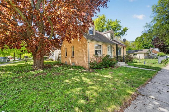 8601 Melvina STREET, Milwaukee, WI 53222