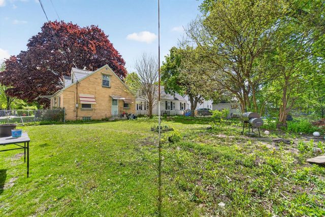 8601 Melvina STREET, Milwaukee, WI 53222