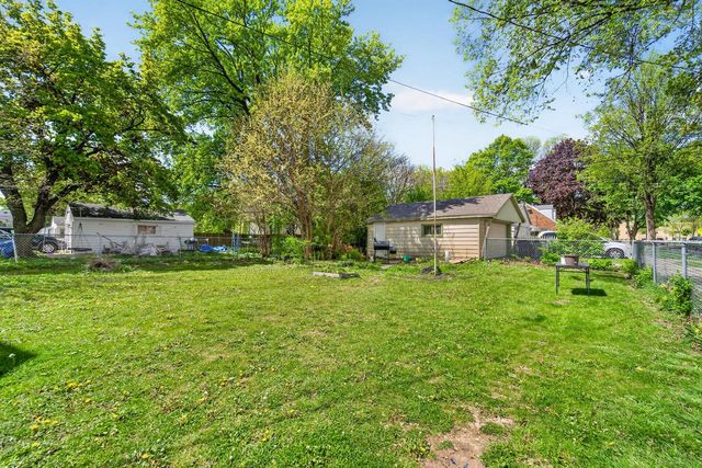 8601 Melvina STREET, Milwaukee, WI 53222