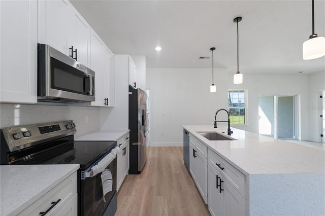 7361 N IRELAND DRIVE, Citrus Springs, FL 34434