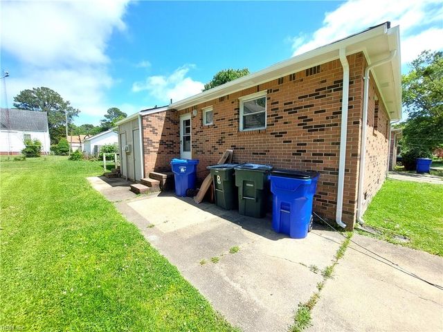 3872 Wake CIR A, Norfolk, VA 23518