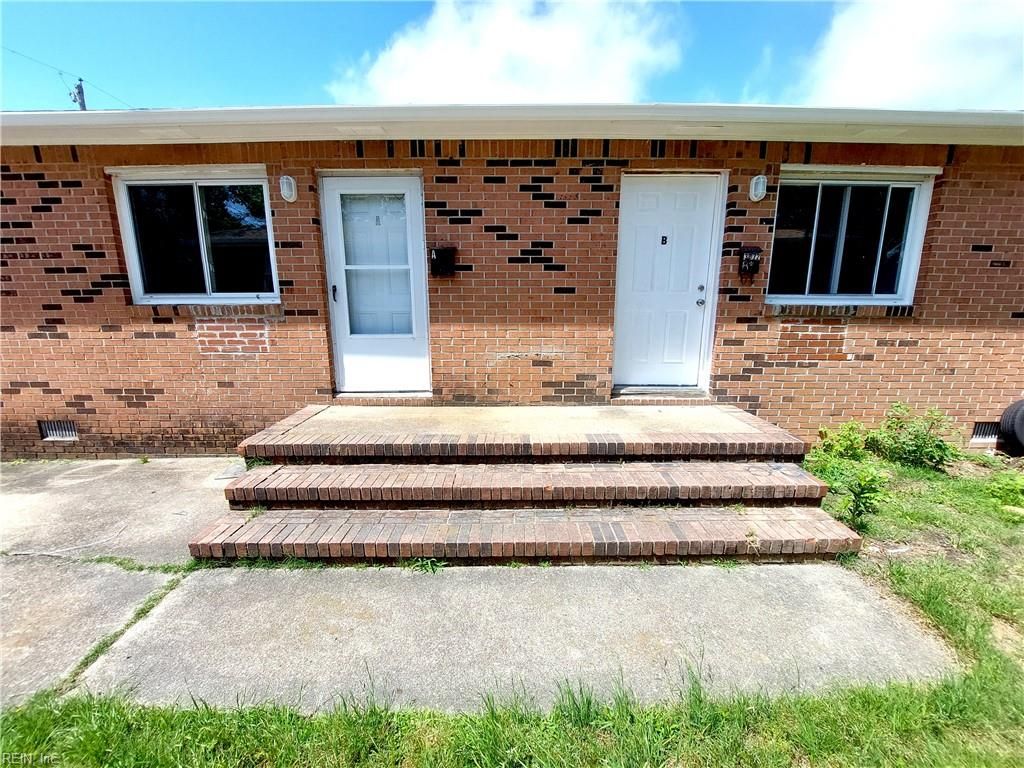 3872 Wake CIR A, Norfolk, VA 23518