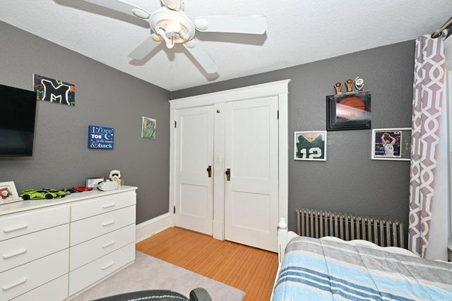 121 Washington AVENUE, Hartford, WI 53027